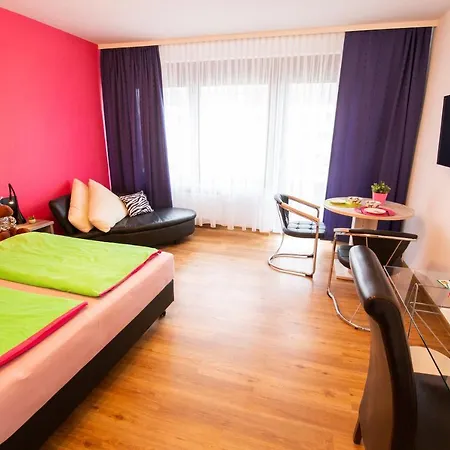 Rheinterrassen Aparthotel 3*